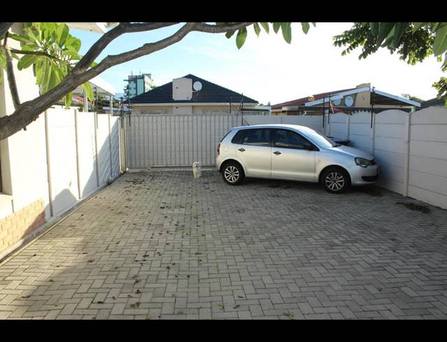 2 BEDROOM TOWNHOUSE FOR SALE IN CHURCHILL ESTATE